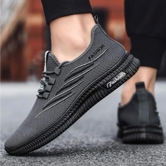 Fashion men’s running shoes - Picture 3 of 4